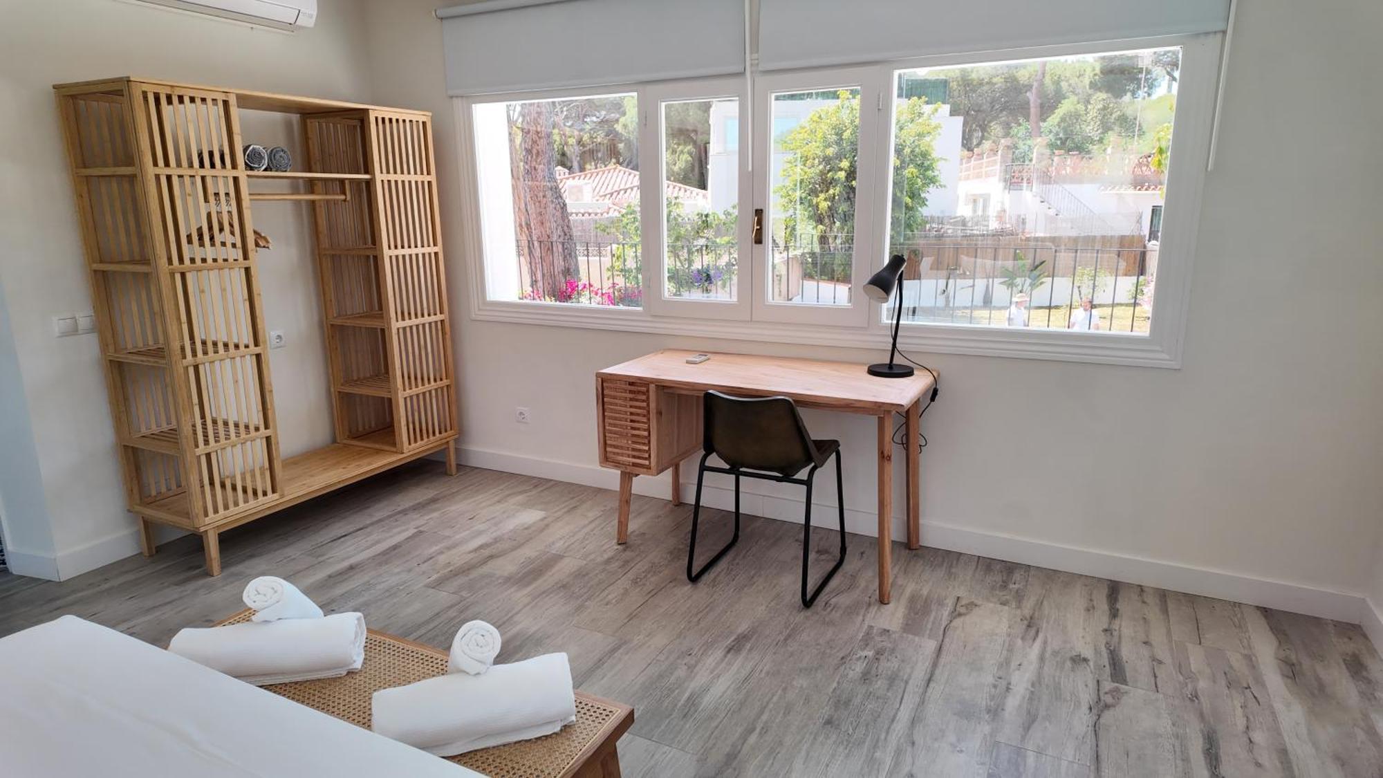 Casa Bahari Near The With Pool, Bbq, And Lounge Villa Marbella